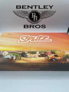 Close-up of Splitz Wax Heat Wave Edition 3.5g glass jar showing Sugar and Badder concentrate texture.