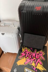 STONER STIX WORLD TOUR EDITION 2G DISPOSABLE VAPE