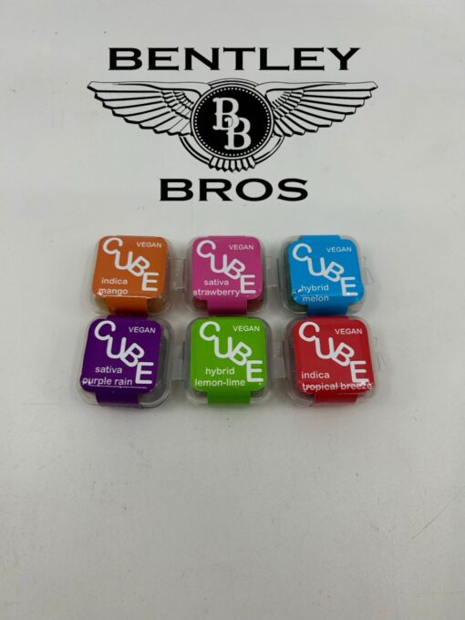 CUBE Gummies package featuring 4 fruit-flavored 250mg THC gummy cubes totalling 1000mg